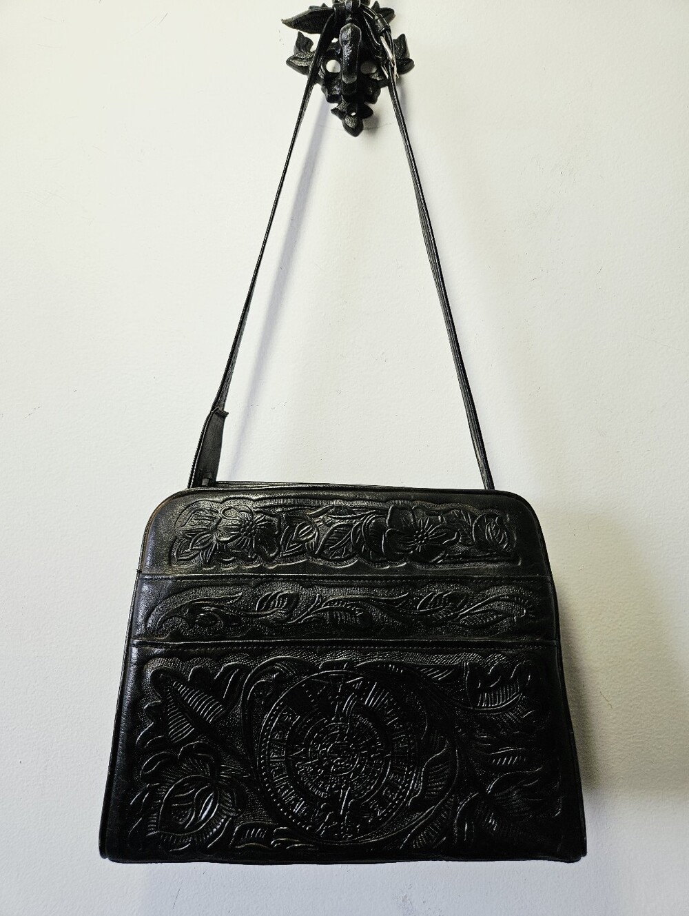 Vintage Floral Hand Tooled Leather Purse Black Handbag Western Boho Aztec - Picture 2 of 9